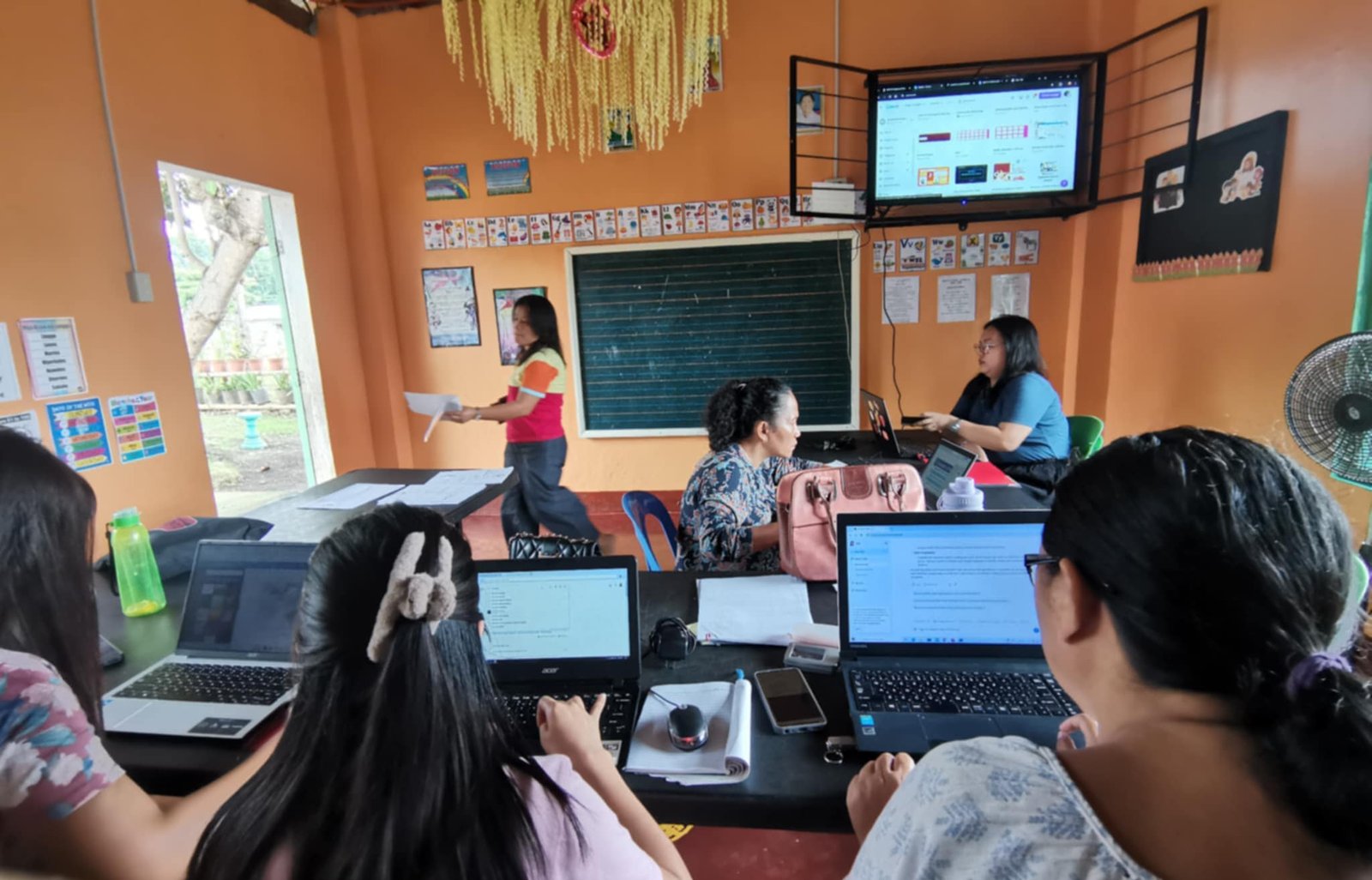 Jeshua Faculty  Members Work in Harness for MATATAG Curriculum Implementation